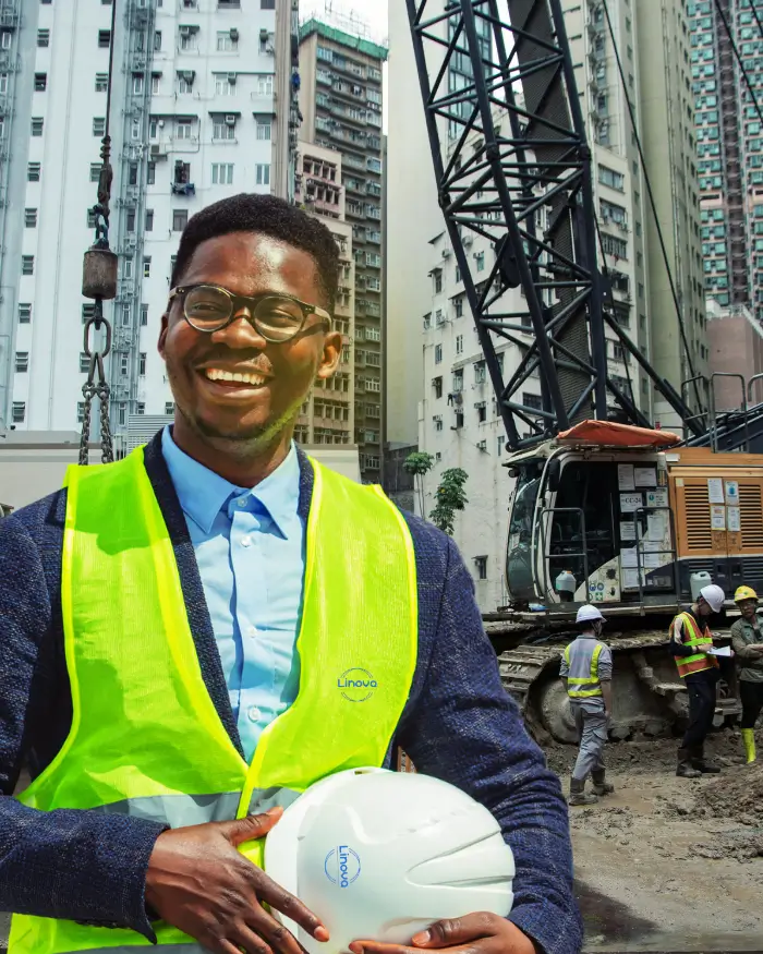 Équipe LINOVA SARL ingénieurs sur chantier Douala Cameroun